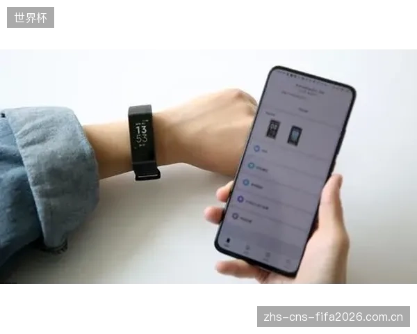 反思“买保险送手环”的烧钱模式：保险公司投入巨额硬件补贴，换来的究竟是真实的用户粘性还是“薅完就走”的虚假繁荣？