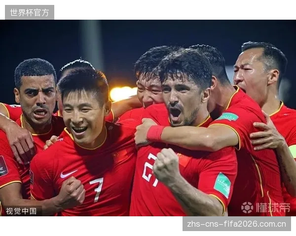 回顾世预赛关键战，李刚仁的进球帮助韩国队战胜中国队，体现了其核心球员价值。